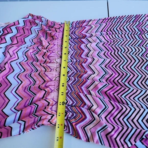 Jennifer Lopez Pink and White High Low Sundress with Sleeveless Halter Neck - Picture 8 of 16